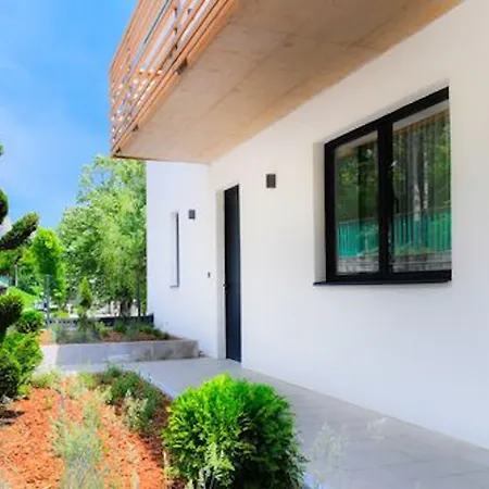 Oliver Lux Lägenhetshotell Tihany