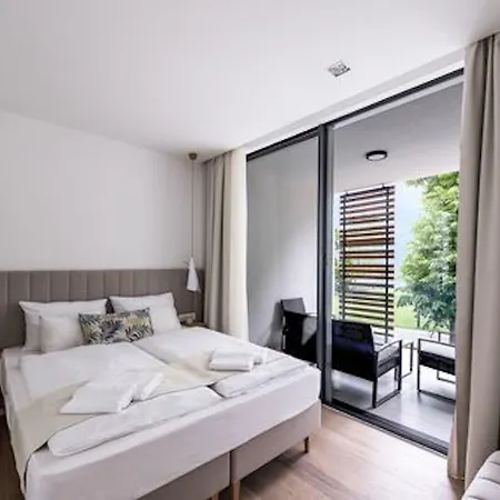 Lägenhetshotell Oliver Lux 4*