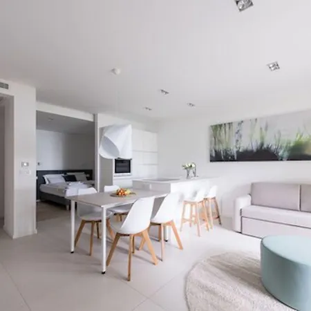 Lägenhetshotell Oliver Lux Tihany