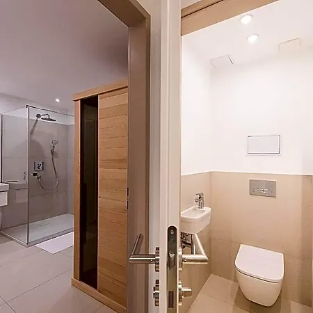 Apart-hotel Oliver Lux 4*