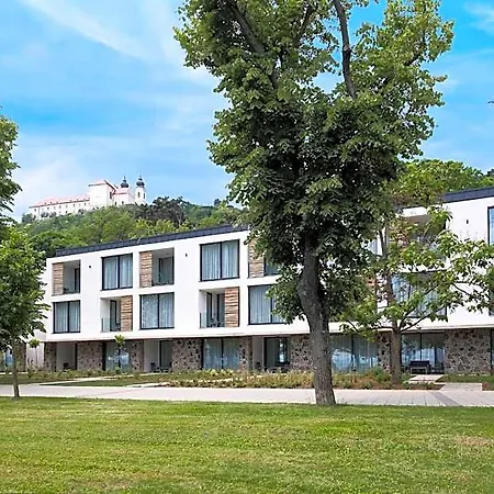 Oliverlux Tihany