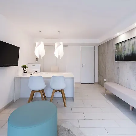 Oliver Lux Lägenhetshotell 4*