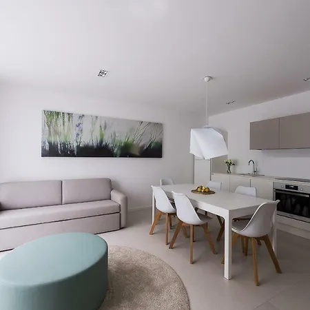 Lägenhetshotell Oliver Lux 4*